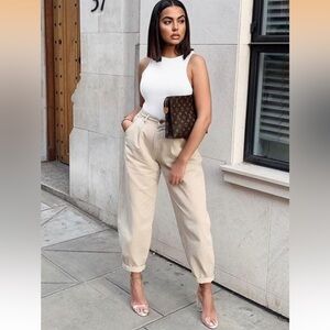 REORIA Butsmooth Basic Sleeveless Racer Back Halter Neck Bodysuit Tank Top - med